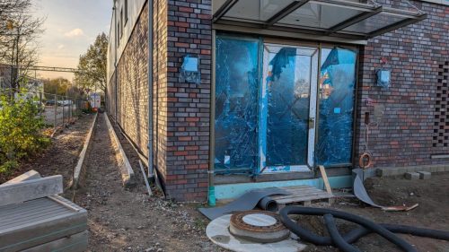 PXL 20251111 143959423.MP 